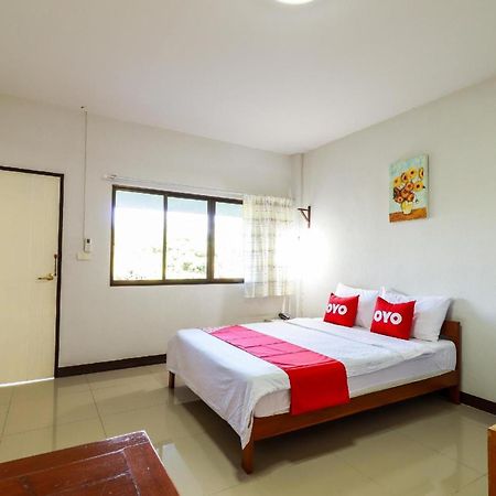 Dnk Baan Suan Hotel Lamphun Luaran gambar