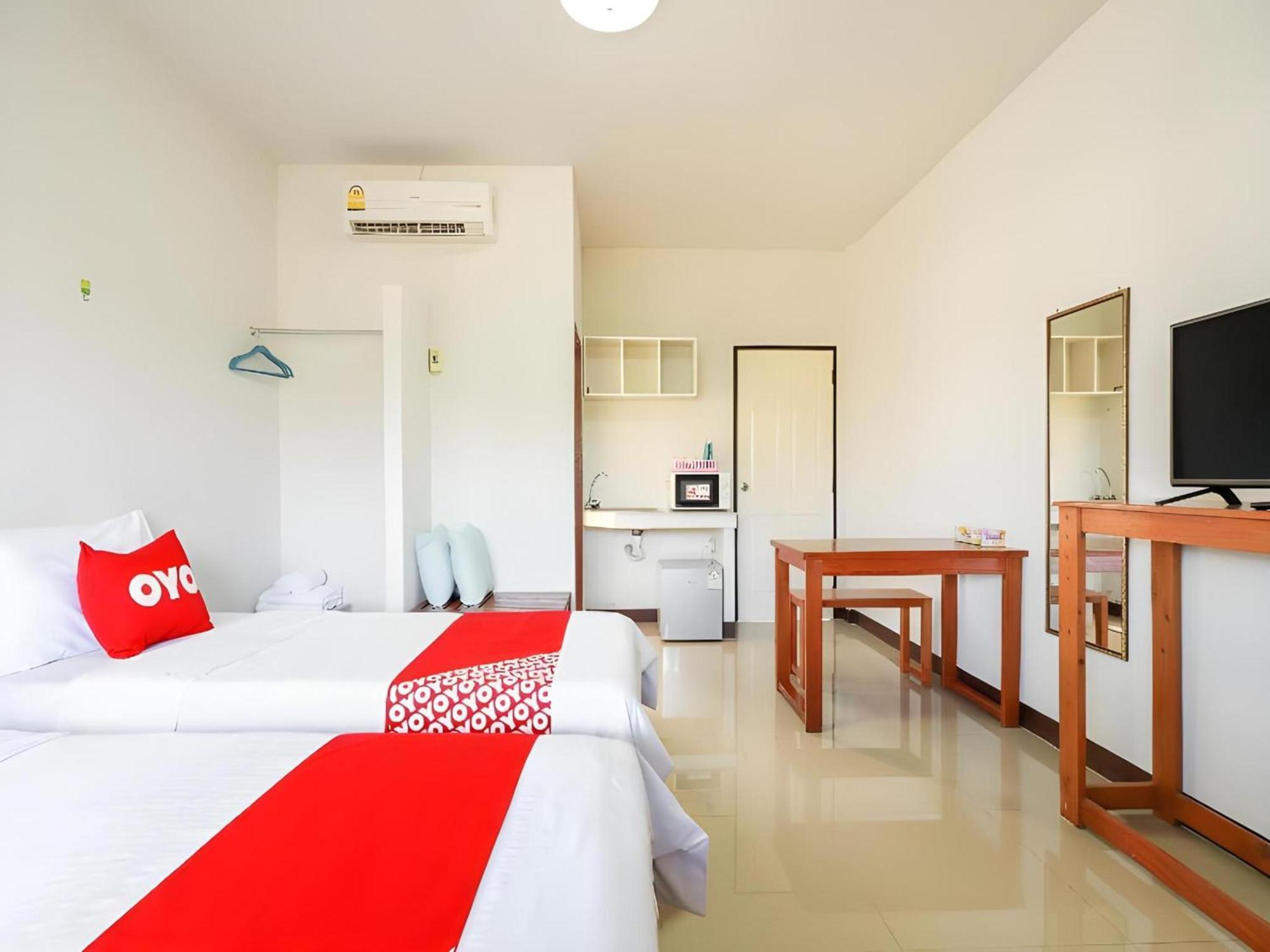 Dnk Baan Suan Hotel Lamphun Luaran gambar