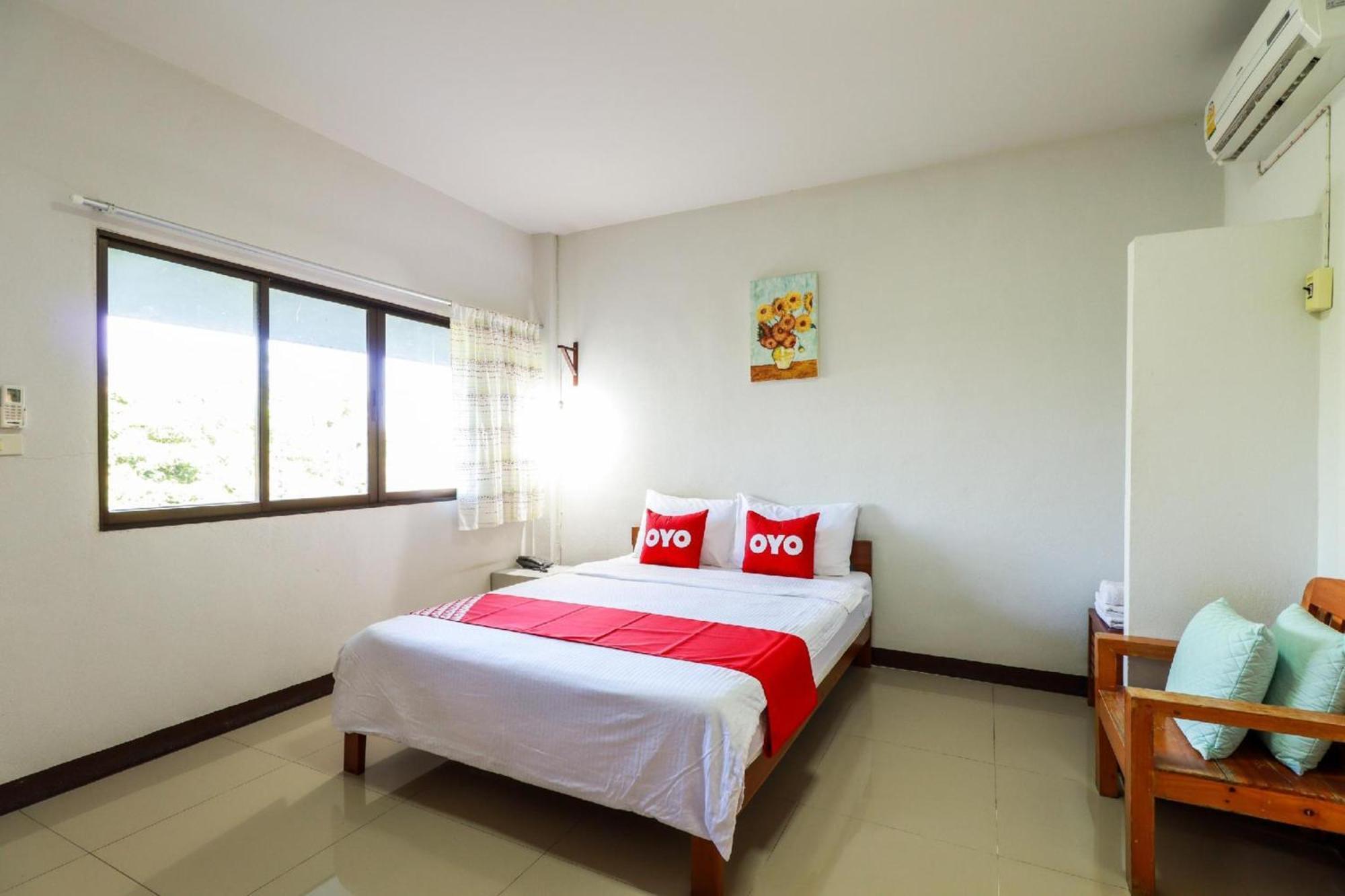 Dnk Baan Suan Hotel Lamphun Luaran gambar